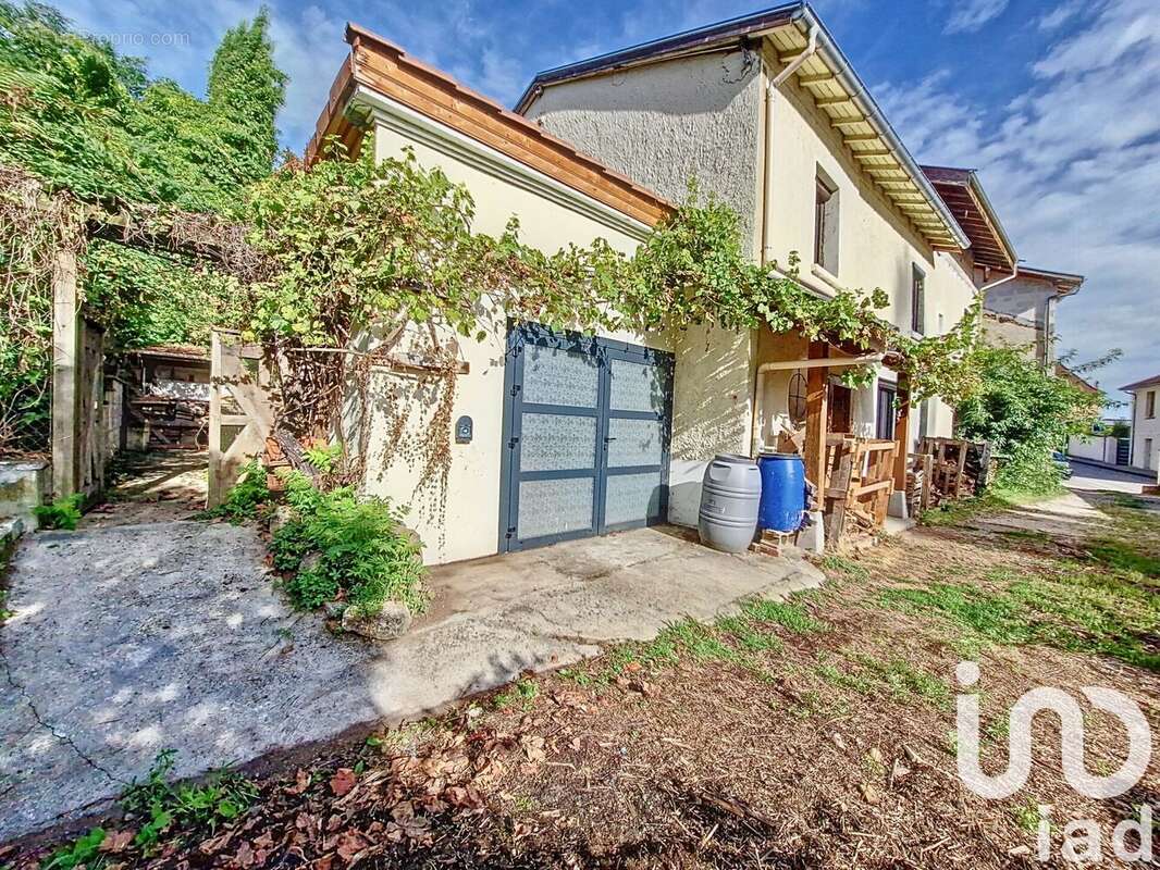 Photo 2 - Maison à CHAVANOZ