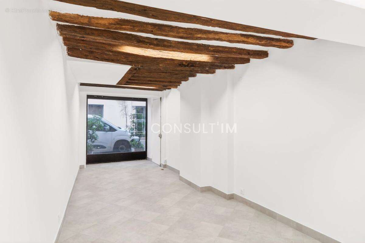 Commerce à PARIS-5E