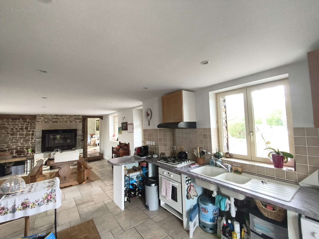 Maison à SAINTE-CECILE