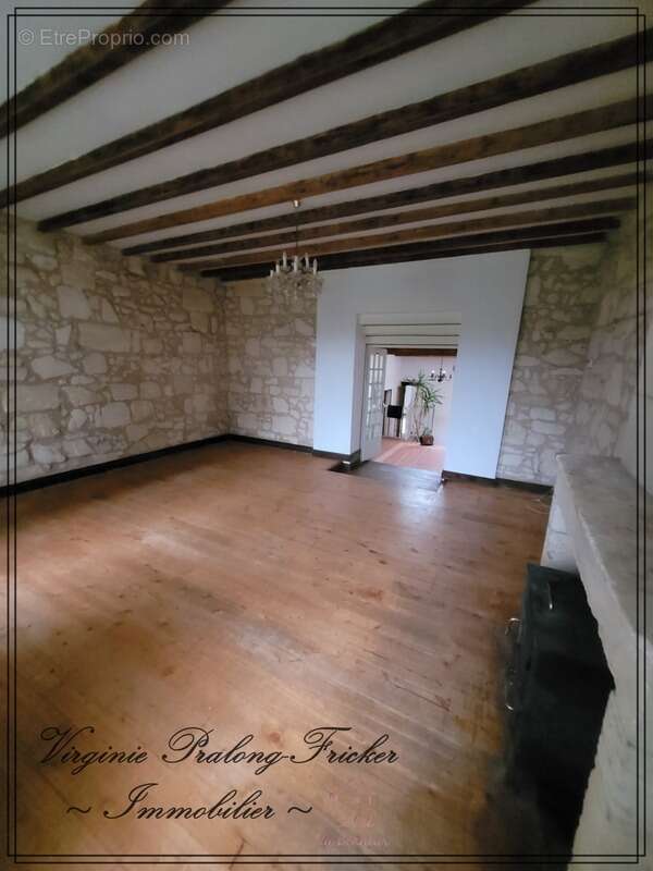 Maison à VILLEGOUGE