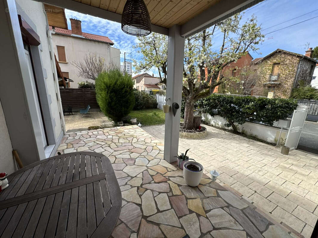 Maison à CLERMONT-FERRAND