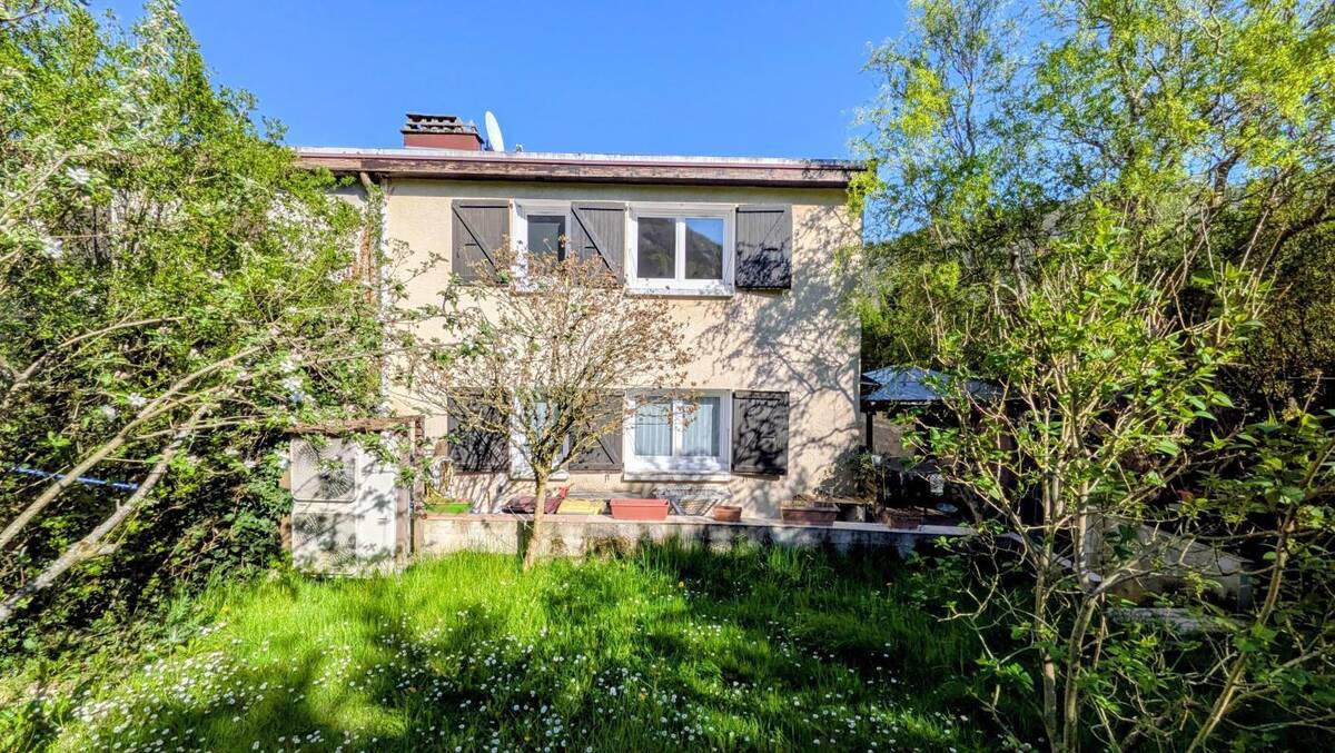 Maison à SAINT-BUEIL