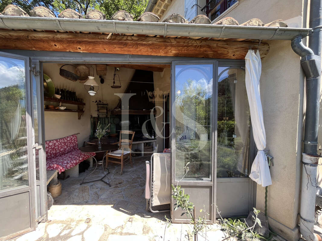 Maison à VAISON-LA-ROMAINE
