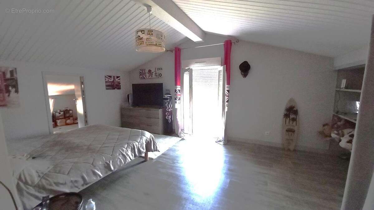 Maison à SAINT-JUST-LUZAC