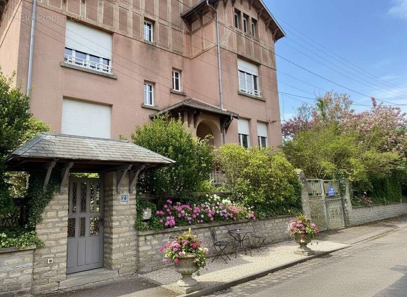 Maison à VITTEL