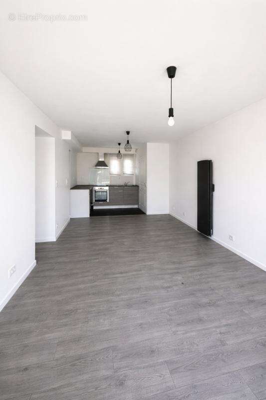 Appartement T3 de 48.5 m² en bon etat avec jardin de 70 m² - photo 5