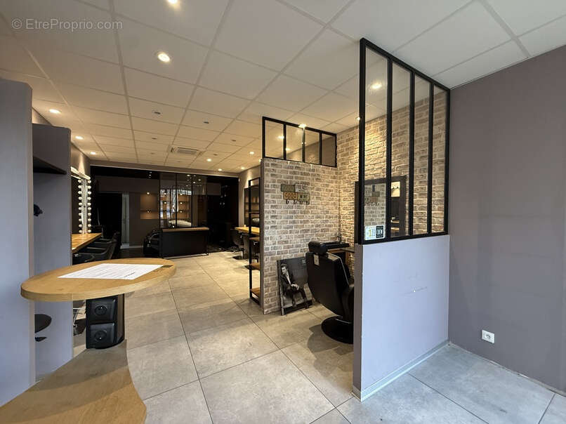 Commerce à NONANCOURT