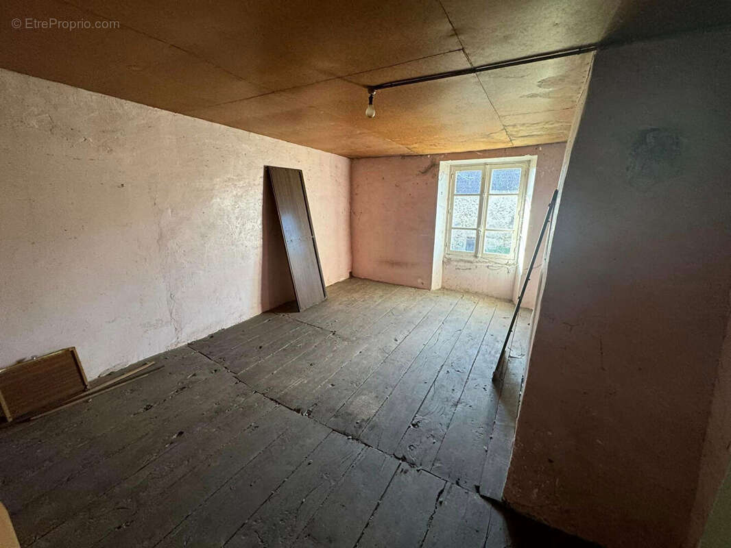 Maison à FROMENTAL