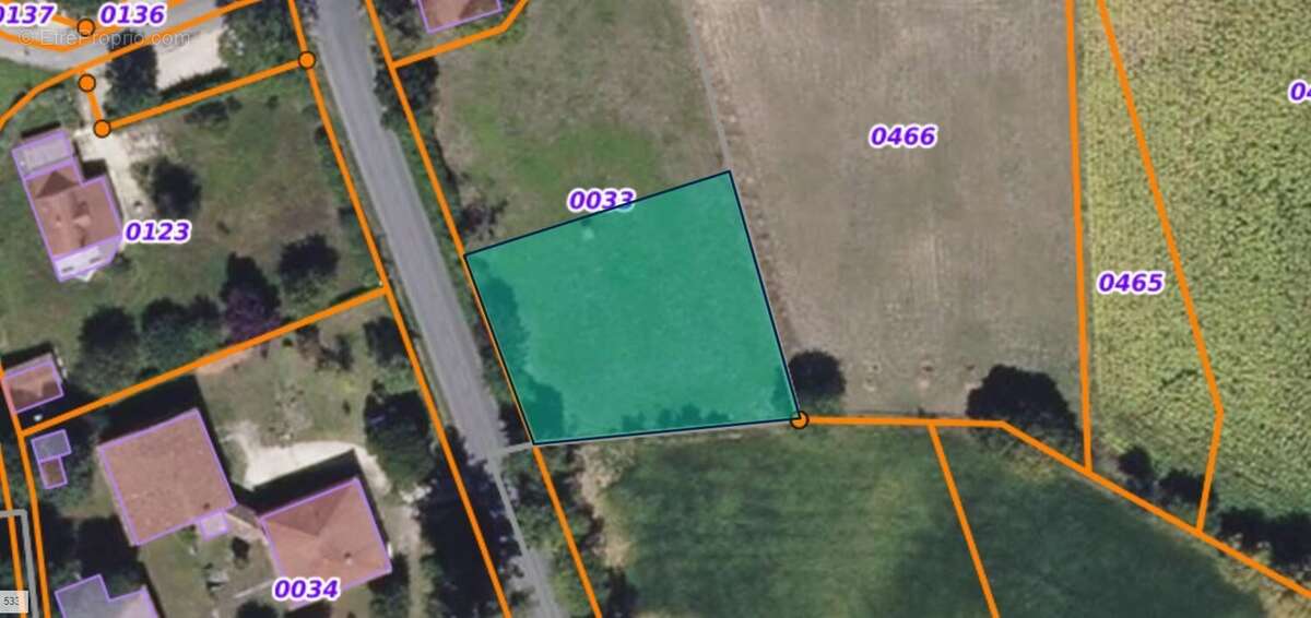 Terrain à SAINTE-SABINE-BORN