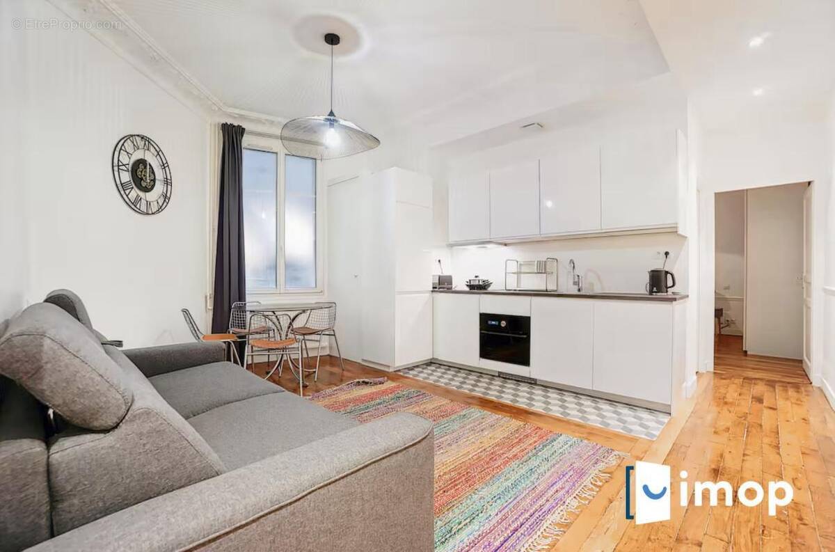 Appartement à PARIS-7E