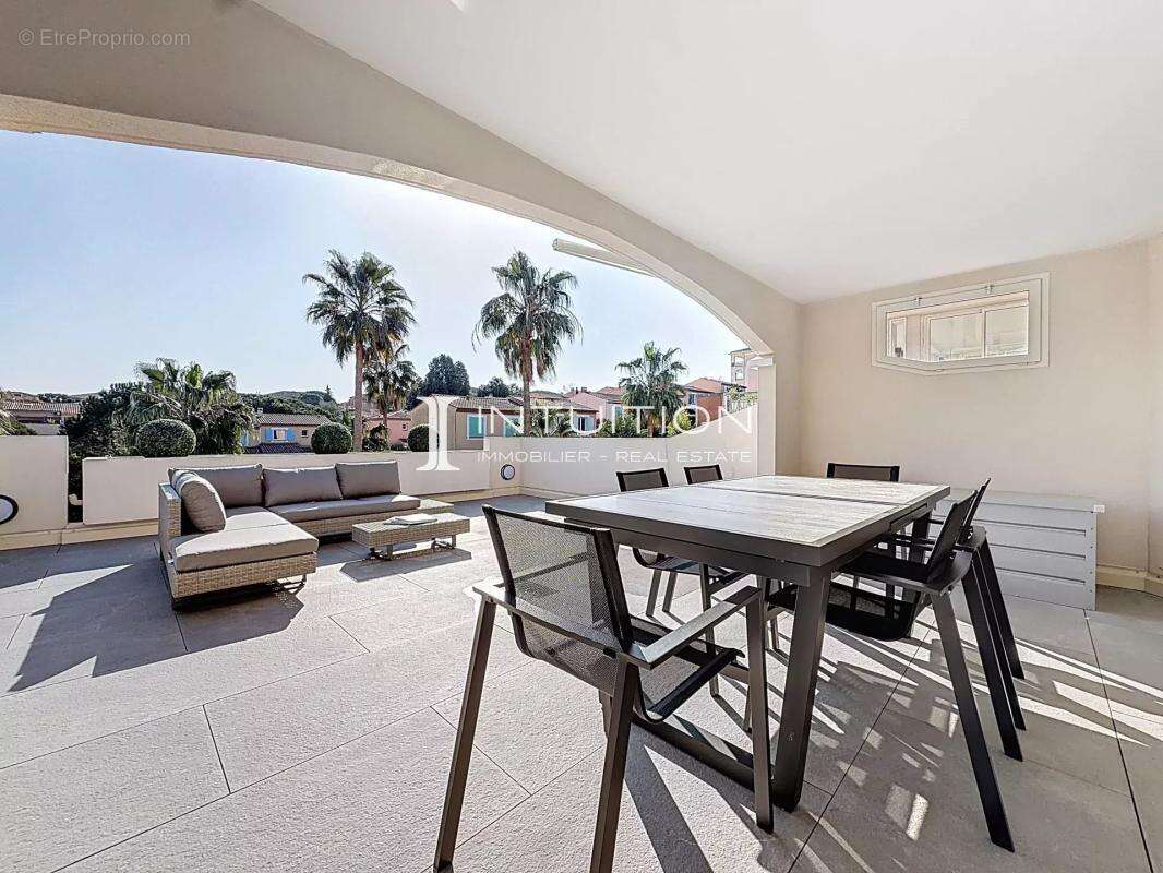 Cannes - Croix des Gardes : Superbe duplex avec vaste terrasse - photo 4