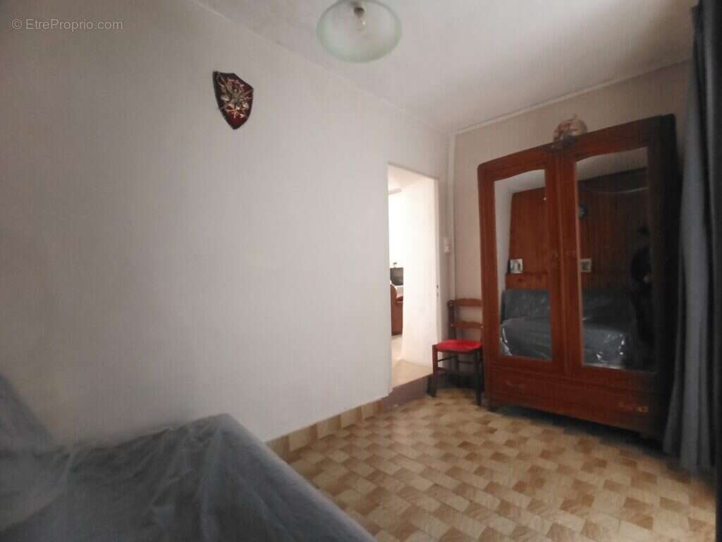 Sous compromis – maison de plain-pied avec cour, saint-pons-de-thomières (34220) - photo 7