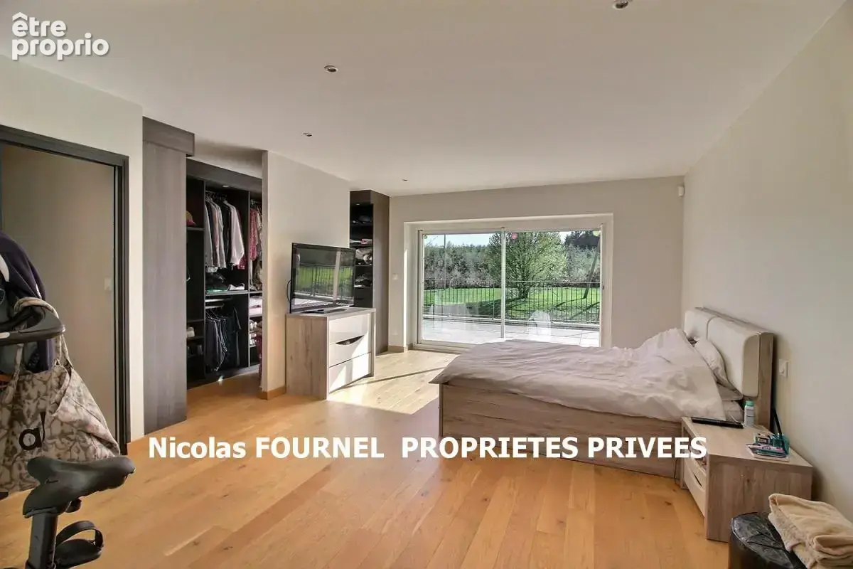 En exclusivite saint genest malifaux à vendre : murs et fonds de commerce restaurant ? avec appartement privatif au dessus - photo 13
