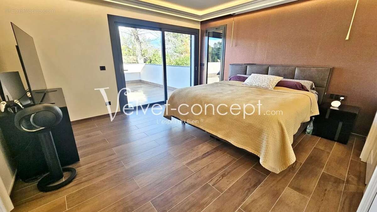 Maison à MOUGINS