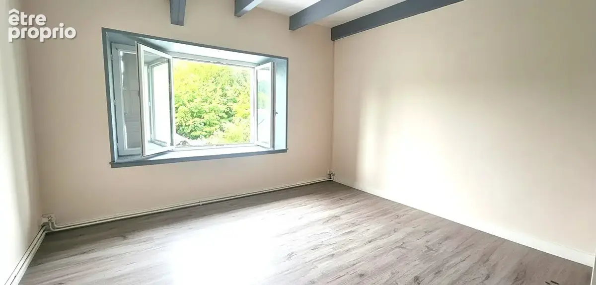 Maison 4 pièces 107 m² à vendre à Callac (22160) - photo 8