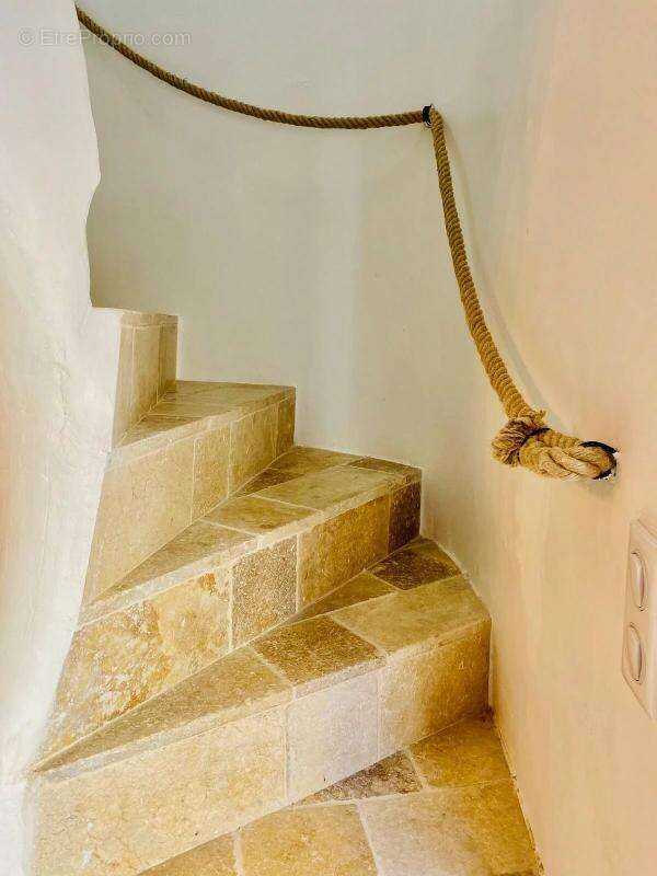Appartement à VALBONNE