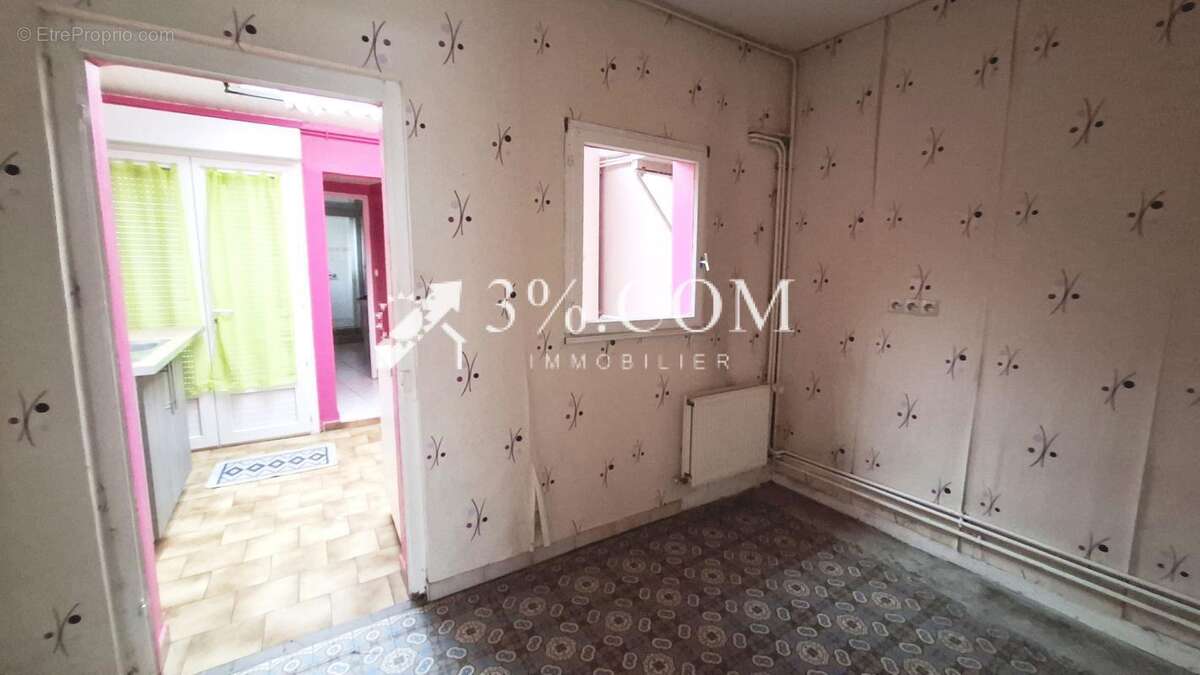 Abbeville Centre :  Abbevilloise à rénover, 55 m2 hab. sans - photo 4