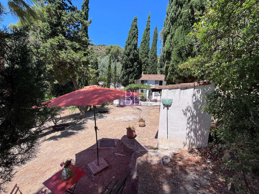 Maison à HYERES
