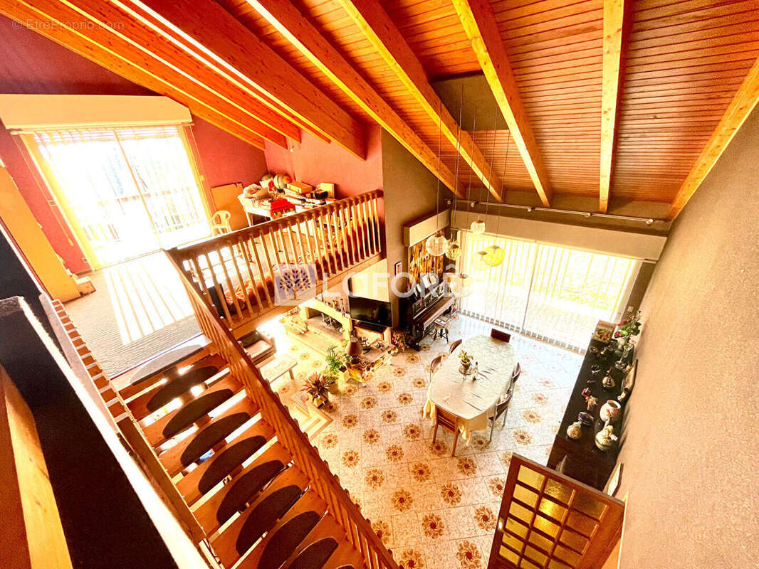 Maison à RIEUPEYROUX