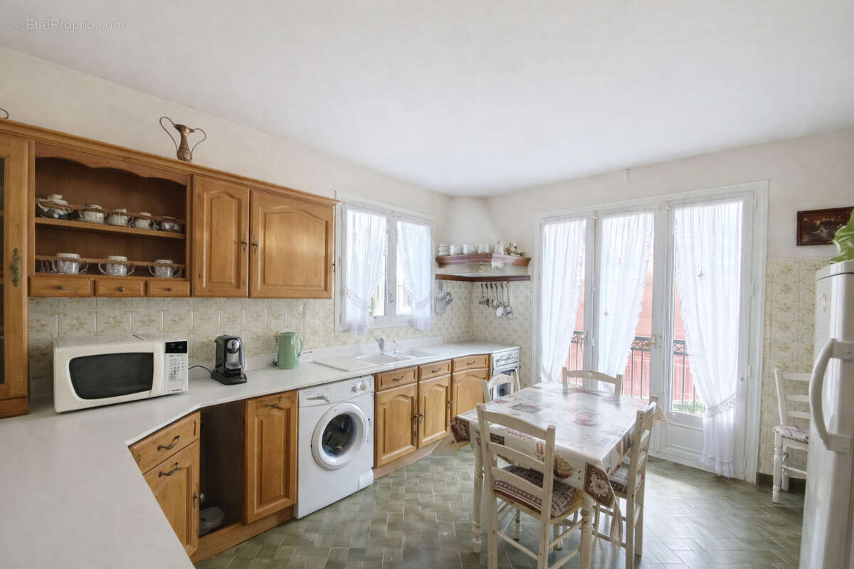 Maison à OZOIR-LA-FERRIERE