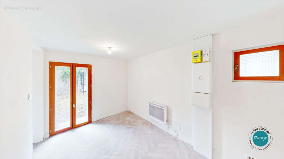 Maison à VAYRES-SUR-ESSONNE