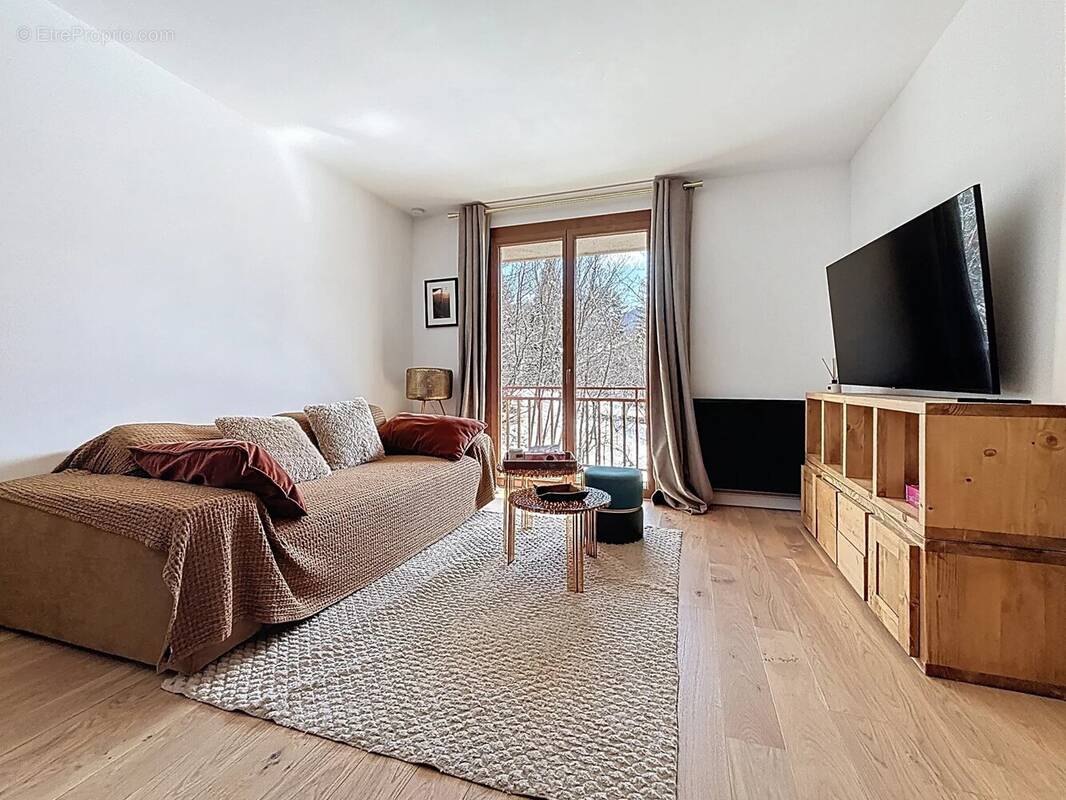 Appartement à SAINT-ETIENNE-DE-TINEE