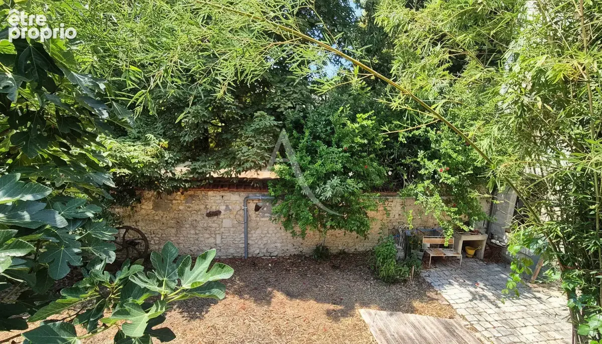 Rare à rochefort ? maison au calme avec jardin dans une rue très prisée - photo 12