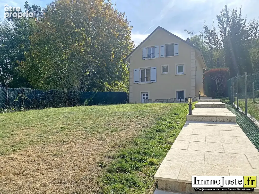 Maison 5 pièces 114 m² à vendre à Les Essarts-Le-Roi (78690) - photo 5