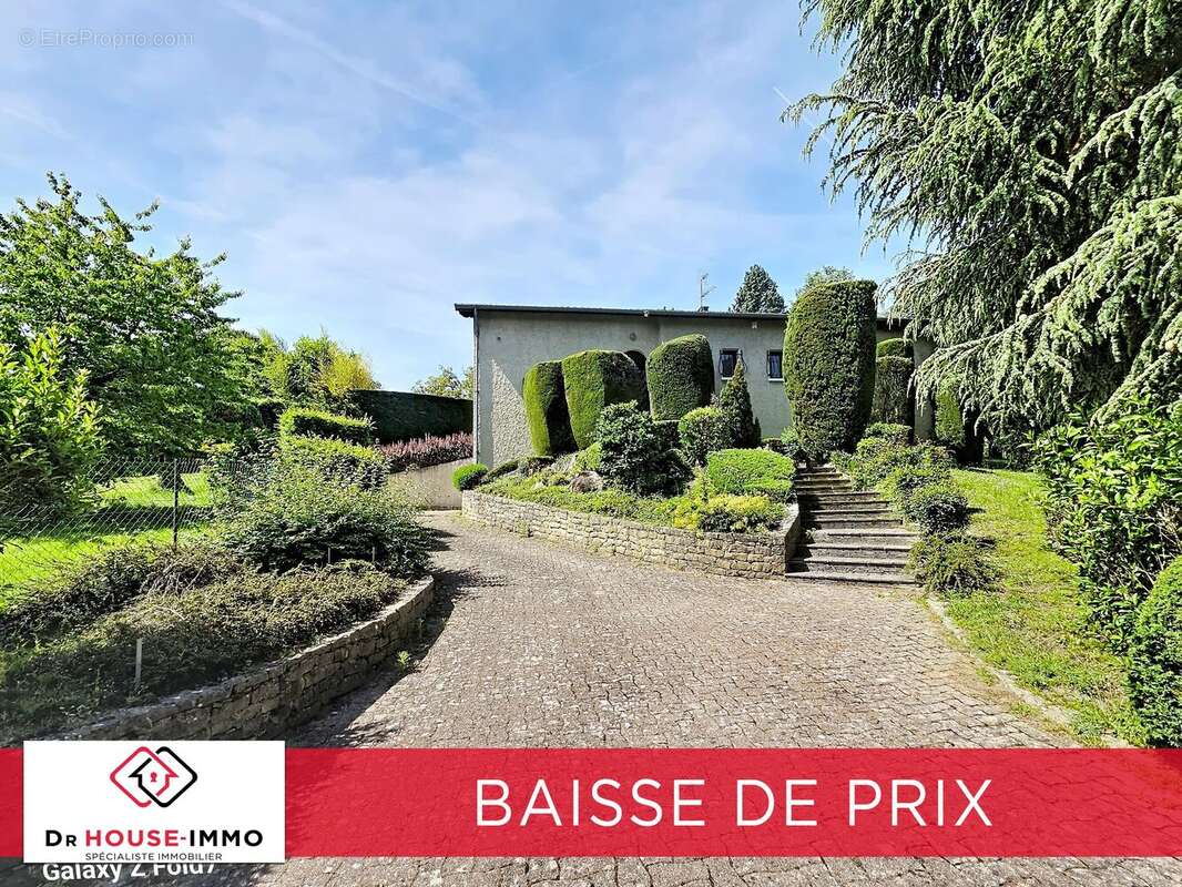 Maison 200 m² à Saint-Genis-Laval  - photo 4