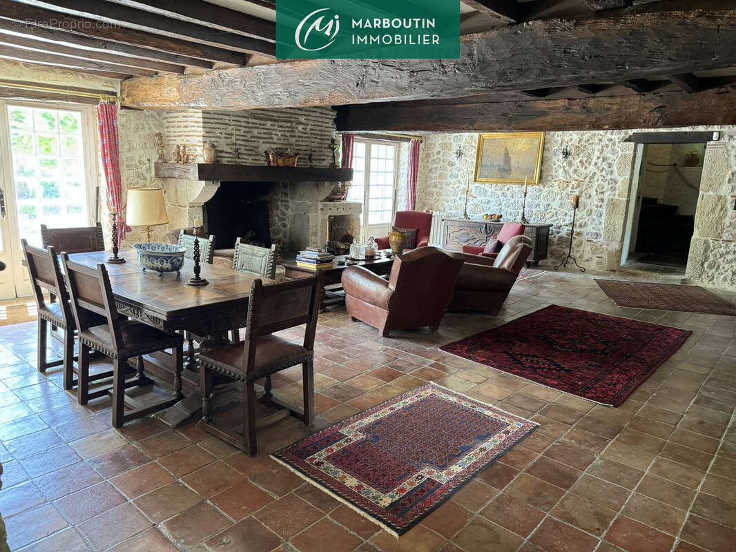 Maison à CASTELJALOUX