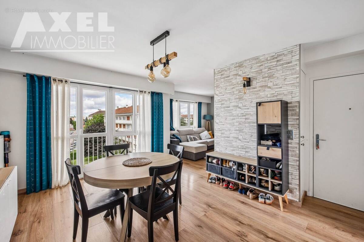 Appartement à BOIS-D'ARCY