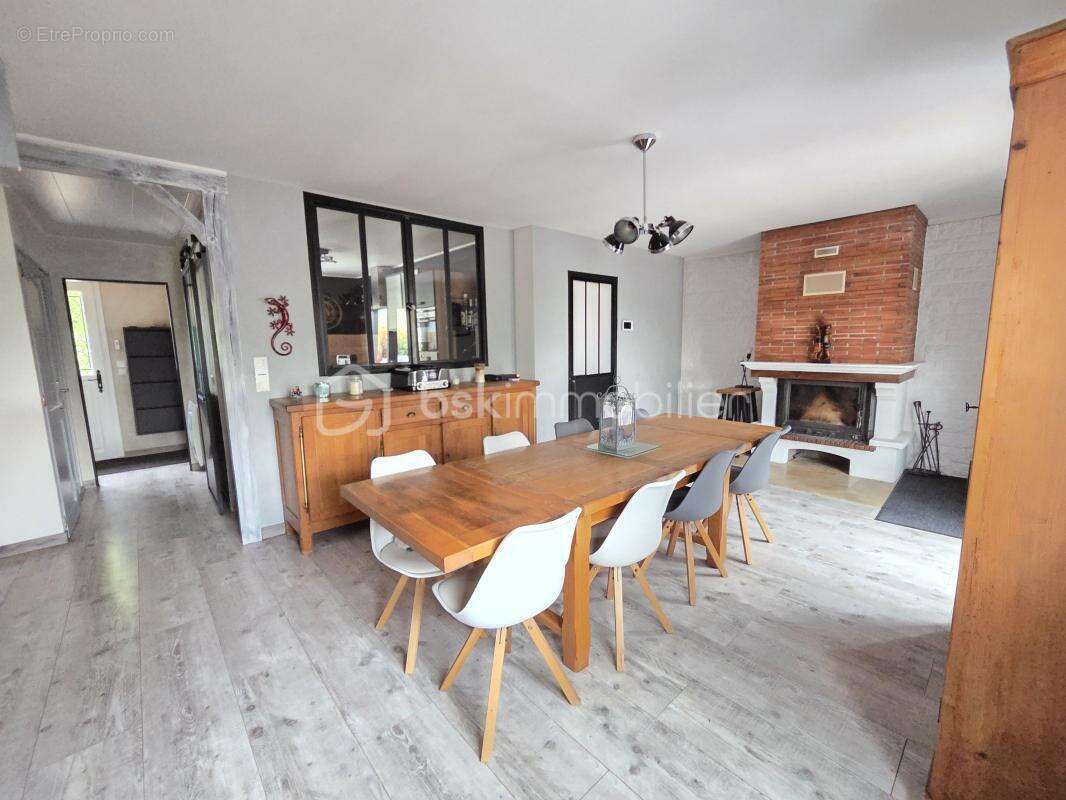 Magnifique Pavillon de plain pied de 143m² à Saint Léger le Petit - photo 2