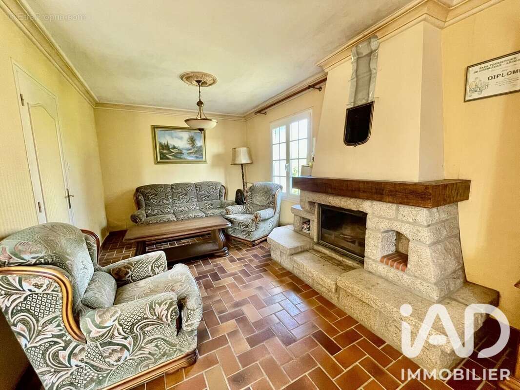 Maison 113 m² à Gouarec  - photo 6