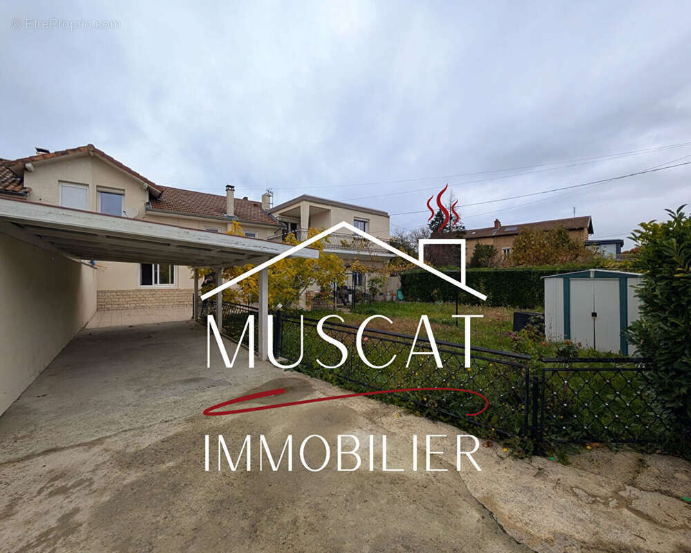 Maison à BOURGOIN-JALLIEU