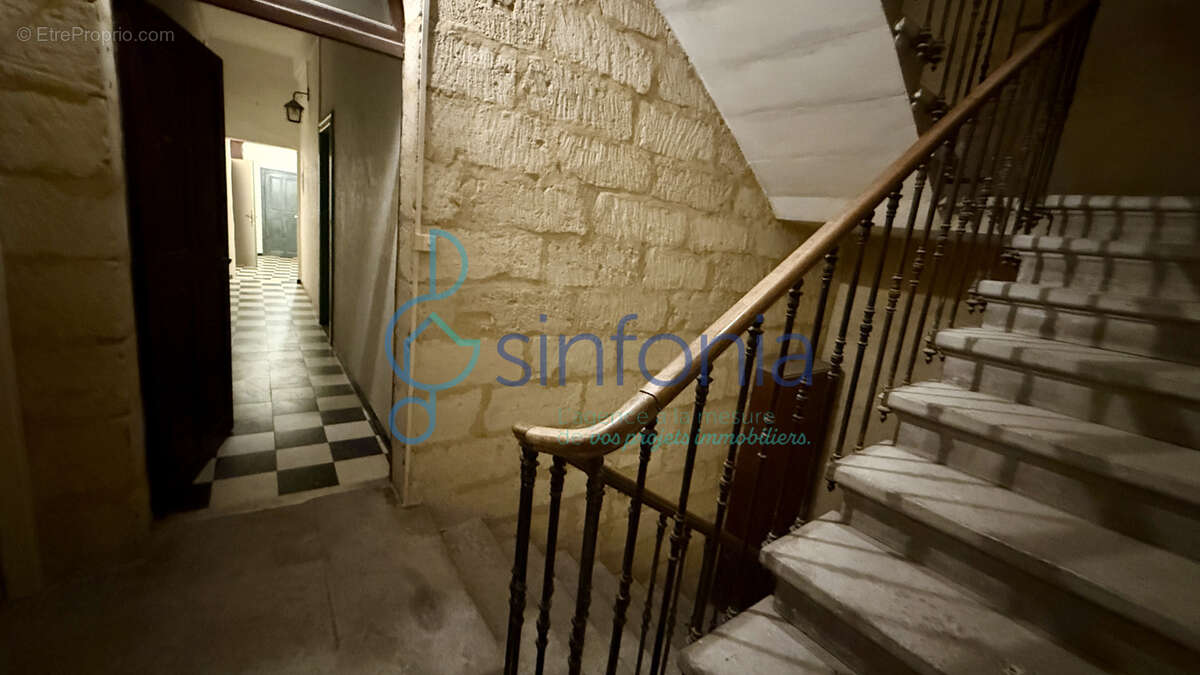 Appartement à UZES