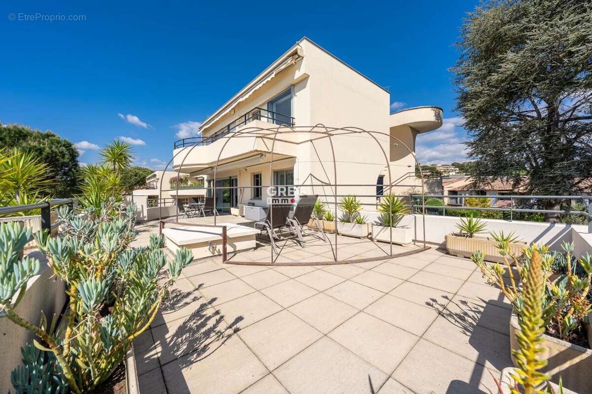 Appartement à VILLENEUVE-LOUBET