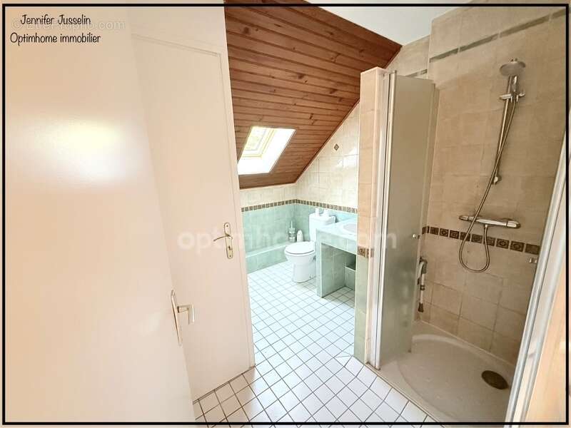 Maison à VETRAZ-MONTHOUX