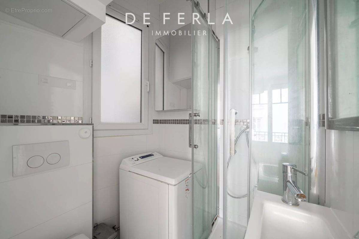 Appartement à PARIS-15E