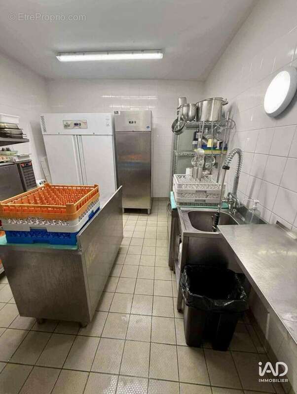 Photo 5 - Commerce à SAINT-EPAIN