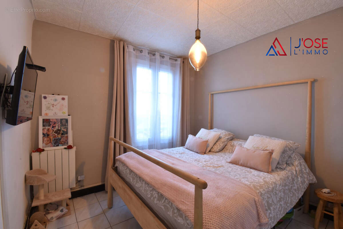 Appartement à MARSEILLE-14E