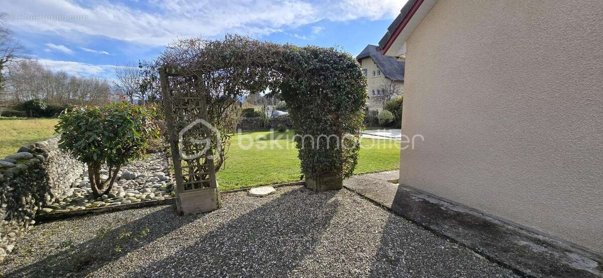 Maison à BOEIL-BEZING