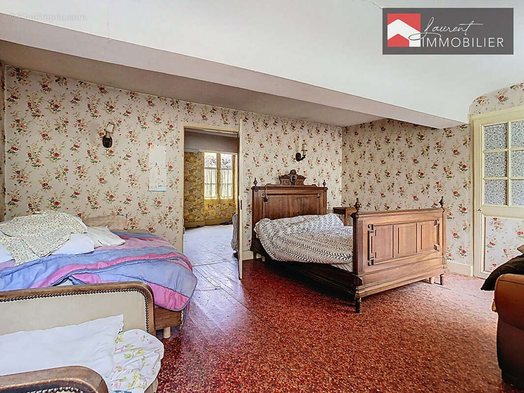 Maison à PONT-DE-VAUX