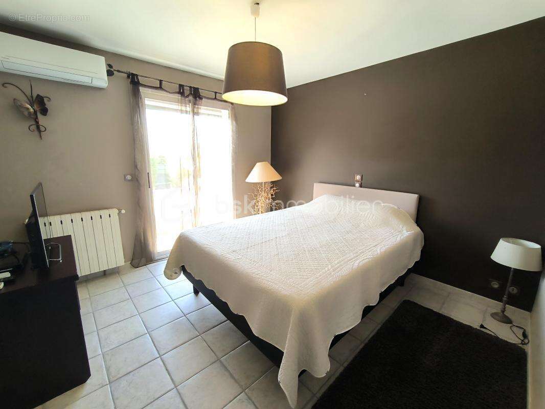 Superbe villa contemporaine de 188 m² avec piscine - photo 10