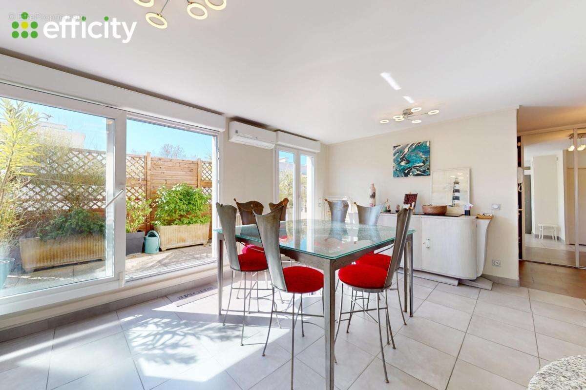 Appartement à LYON-9E