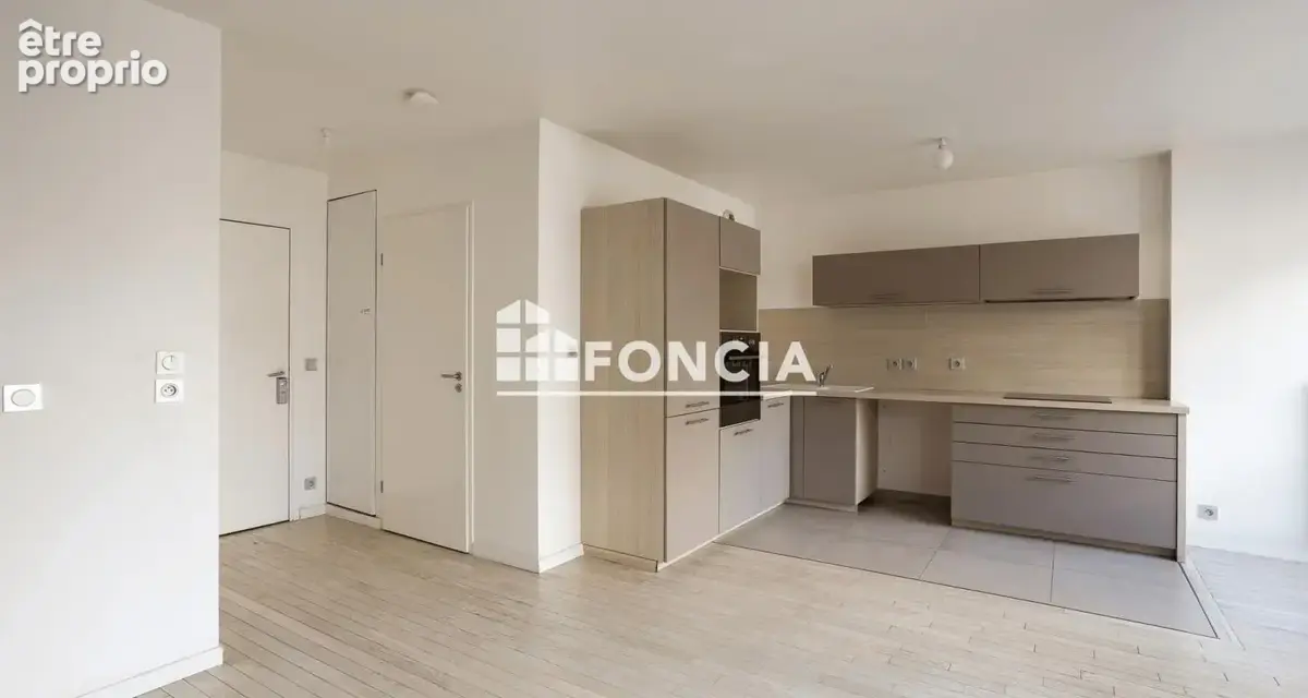 Enghien centre à 2 pas de la gare dans immeuble 2016 Confortable F2 offrant séjour avec cuisine ouverte équipée, balcon chambre  - photo 2