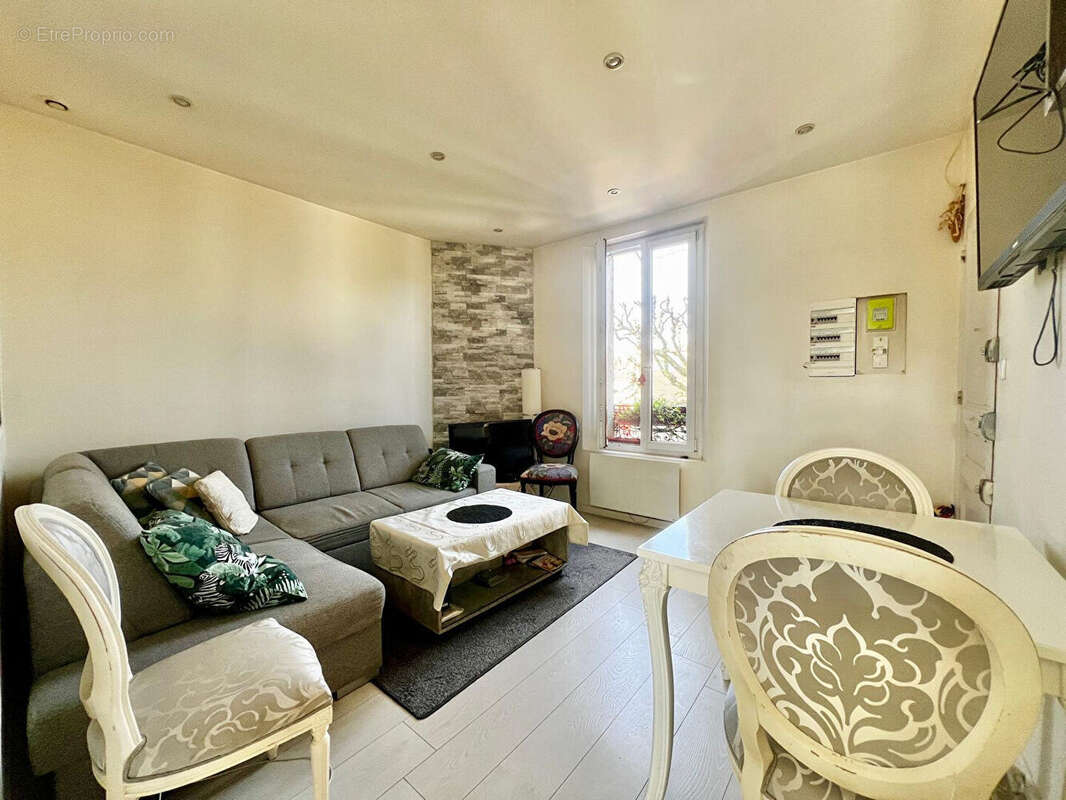 Appartement à CHAMPIGNY-SUR-MARNE