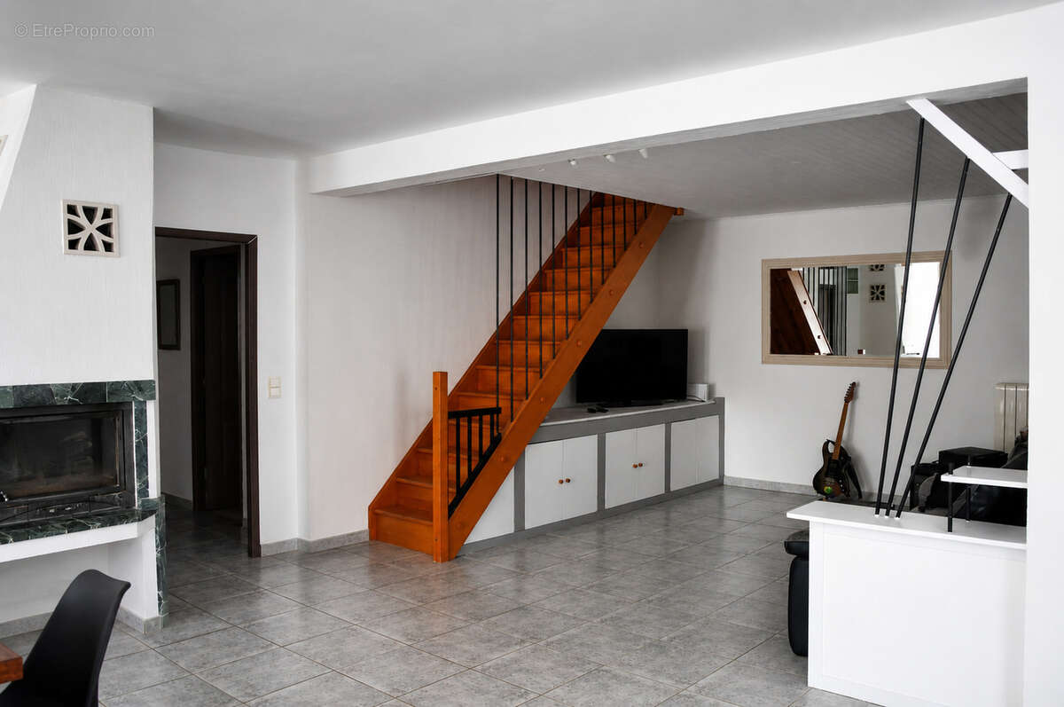 Maison à SAINT-CYPRIEN