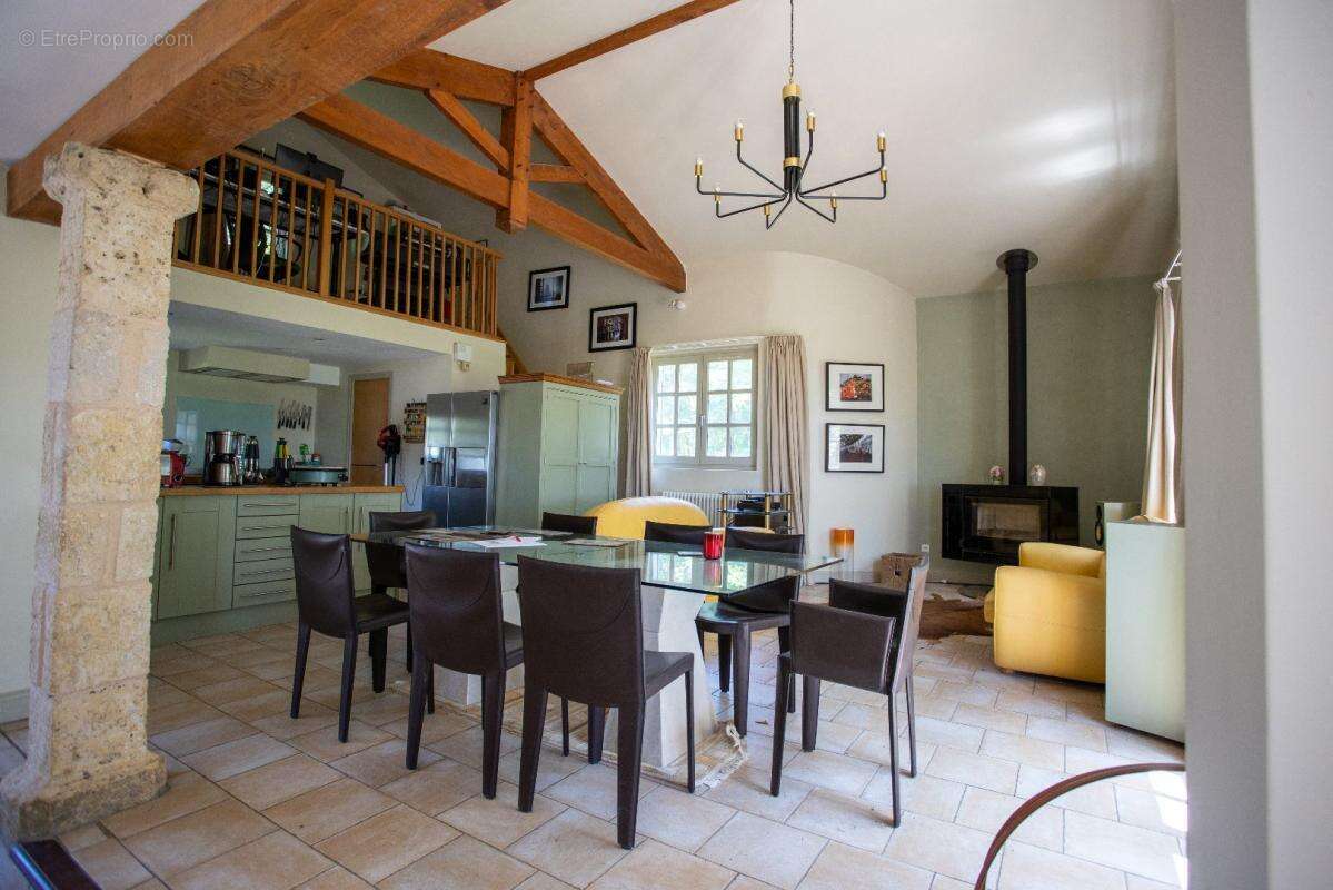 Maison à LA ROMIEU