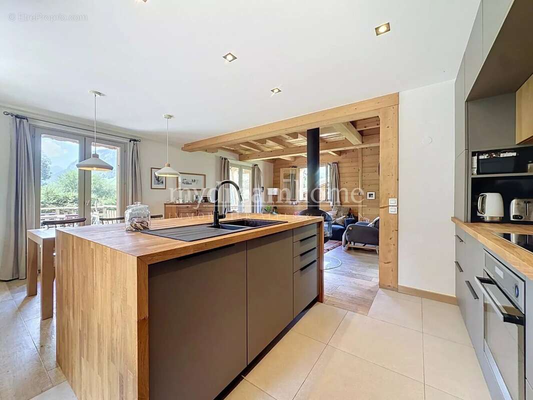 Exclusivité - Magnifique Chalet de 5 chambres - Praz sur Arly (74120) - photo 5