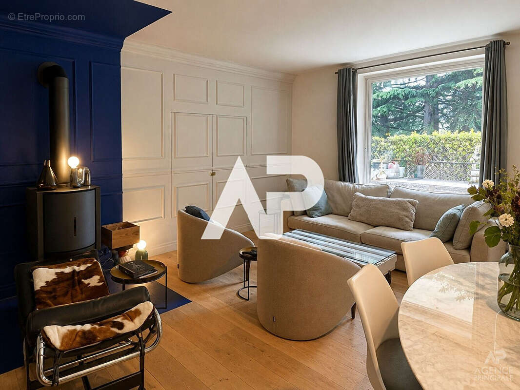 Appartement Rueil Malmaison 4 pièce(s) 107.87 m2 - photo 2